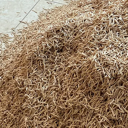 Bulk dried Pseudostellaria root prepared as botanical extraction feedstock
